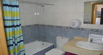 Surf Riders Fuerteventura (adults Only) בית הארחה 2*